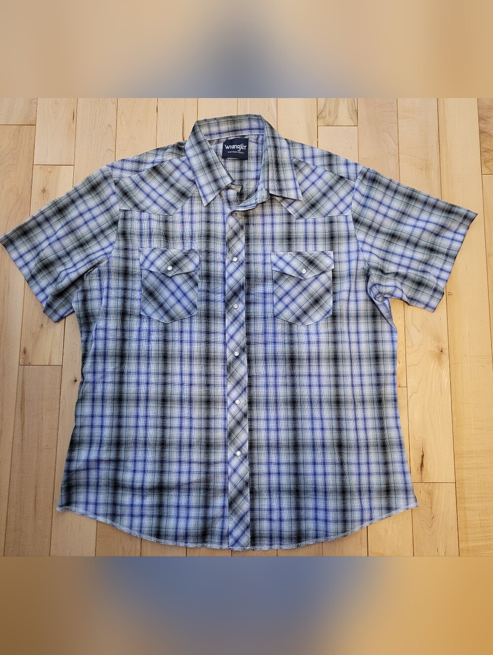 Wrangler men's size XL short sleeve snap up western shirt